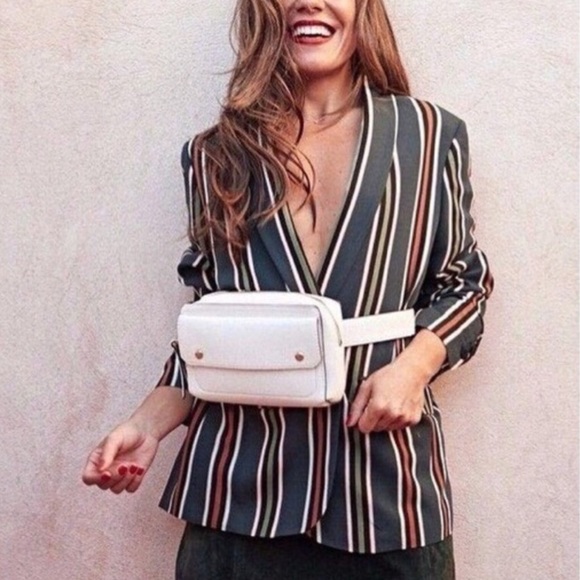 Zara Women Striped Blazer
Chic and sophisticated - Picture 6 of 11